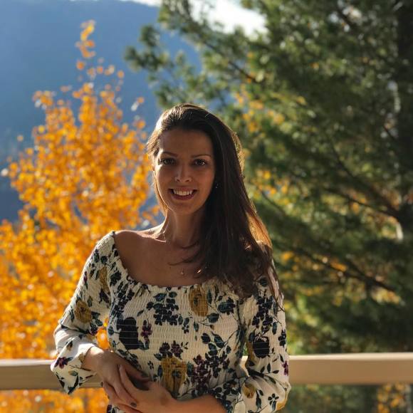 Meet your Posher, Juliana - Picture 1 of 1